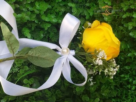 Custom made single flower bouquet for bridesmaids with faux flowers designed to give a natural feel from Tiaras & Crowns Single Flower Bouquet, Single Flower, Tiaras And Crowns, Bridesmaid Bouquet, Faux Flowers, Artificial Flowers, Tiara, Bridal Bouquet, Flower Designs