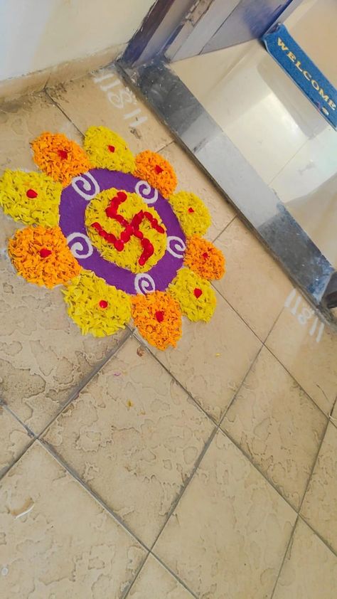 #rangoli #flowers #decoration #home #colourful Yellow And Orange Flower Rangoli Easy, Kurti Styles, Easy Rangoli Designs Diwali, Diwali Decorations At Home, Rangoli Colours, Diwali Decor, Small Rangoli, Small Rangoli Design, Rangoli Designs Diwali