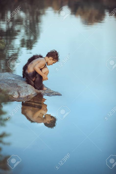 Reflection Drawing, Hair Stenciling, Reflection Painting, Reflection Art, Water Illustration, Water Reflection, Water Drawing, Person Sitting, Water Reflections