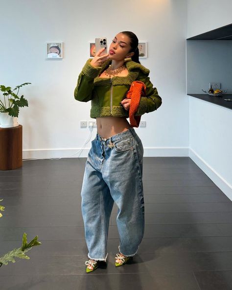 koleen on X: "Fits of the Week? https://t.co/LZ3cIRfNKV" / X Koleen Diaz Outfits, Fits Of The Week, Streetwear Fashion Women, Baddie Outfits Casual, Outfit Style, Fashion Fits, Looks Style, Fashion Killa, Look Cool