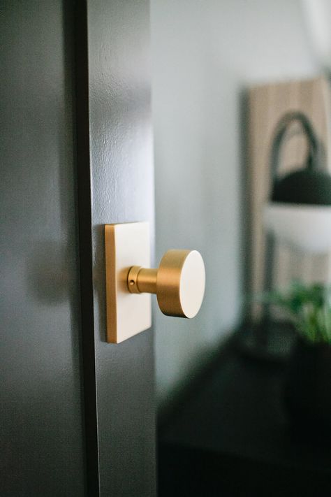 Jillian Harris Veronica Valencia Farmhouse Transformation with satin brass modern hardware by Emtek Modern Farmhouse Interior Door Hardware, Gold Interior Door Hardware, Black Interior Doors Gold Hardware, Modern Door Knobs Interior, Veronica Valencia, Door Knobs Interior, Bedroom Door Handles, Modern Door Hardware, Interior Door Hardware