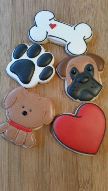 Puppy Paw Cookies, Dog Paw Cookies Decorated, Puppy Dog Cookies Decorated, Dog Mom Cookies, Dog Themed Cookies Royal Icing, Puppy Dog Cookies, Dog Bone Cookies For People, Dog Cookies Decorated Royal Icing, Paw Print Cookies Decorated