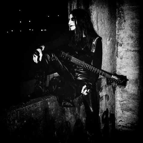 Gothic Metal Aesthetic, Black Metal Aesthetic, Metalhead Guy, Corpse Paint, Black Metal Art, Heavy Metal Art, Gothic Metal, Dark Pictures, Gothic Rock