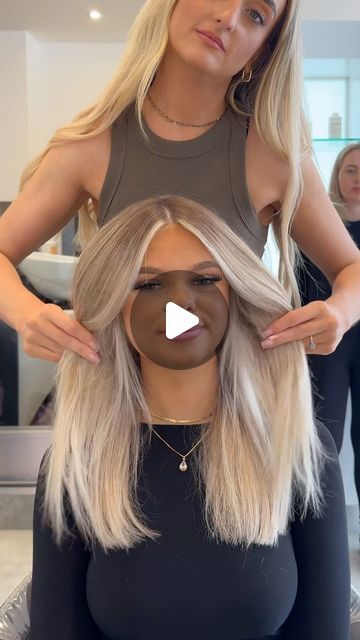 DAISY GOORD on Instagram: "it's giving luxury🫧✨

creating pretty blondes with @carlybrown9 is my favourite 💕

More All About The Blondes education masterclasses coming soon 🫶🏼

_______ 

Colour @wellahairuki 
Bond Builder @olaplex
Foils @framar" Foils Hair Blonde, Blonde Hair With Face Framing Highlights, Blonde Hair With Face Framing, Face Framing Highlights, Framing Highlights, Face Framing, My Favourite, Blonde Hair, Coming Soon