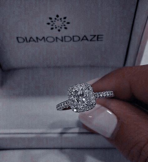 Engagement Rings On Black Women, Wedding Rings Black Women, Engagement Rings Black Women Hand, Simple Wedding Rings Engagement, Elegant Wedding Bouquets, Big Engagement Rings, Cushion Cut Diamond Engagement Ring, Dream Wedding Ring, Marriage Ring