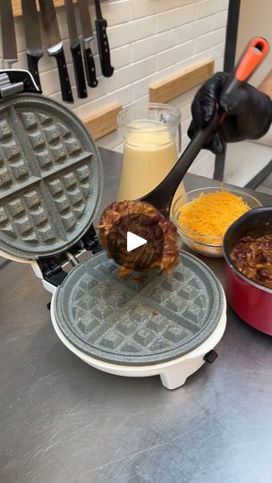 Strawberry Topping For Waffles, Spicy Waffles, Cornbread Butter, Cornbread Waffle, Cornbread Dishes, Stuffed Waffle, Waffle Ideas, Chefclub Network, Bind It All