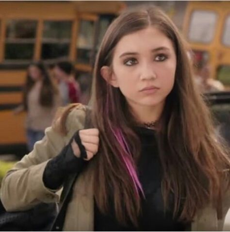 Invisible sister Invisible Sister, Sisters Movie, Ivana Baquero, Riley Matthews, Disney Channel Movies, Rowan Blanchard, Boy Meets World, Welcome To The Jungle, Girl Meets World