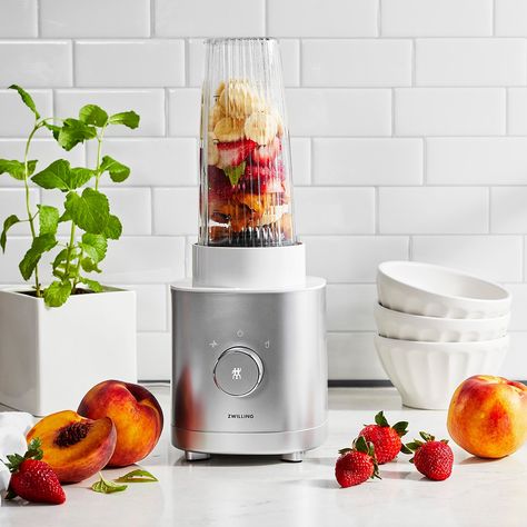 Kitchen Blender, Cup With Name, Blender Smoothie, Stainless Steel Paint, Personal Blender, Best Blenders, Smoothie Blender, Fresh Fruits And Vegetables, Nutribullet Blender