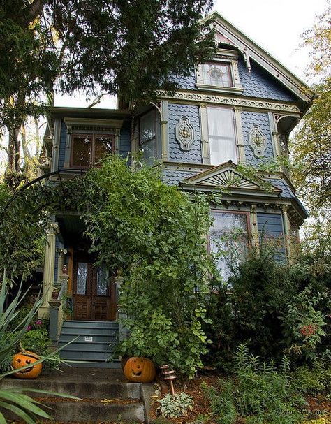 Victorian House, Portland, Oregon via www.bluepueblo.tumblr.com Pretty Houses, Victorian Architecture, Painted Ladies, This Old House, Victorian Houses, Victorian House, Old Homes, Blue House, Pretty House