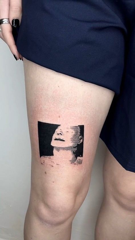 Radiohead Tattoo, Emo Tattoos, The Bends, Funky Tattoos, Tattoo Project, Music Tattoos, Head Tattoos, Dream Tattoos, Black Ink Tattoos