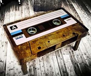 Honor the noble cassette tape with the giant cassette tape table, a throwback to simpler times when you didn’t have to download music from the internet. This... Wall Mounted Fireplace, Diy Retro, Cassette Audio, Music Room Decor, Nostalgic Art, Unique Centerpieces, Deco Retro, Music Decor, Decoration Originale