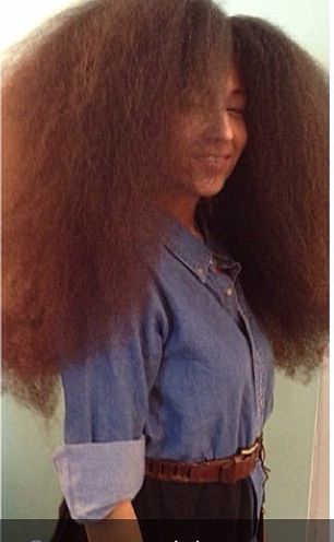 Long Natural Hair - To learn how to grow your hair longer click here - http://blackhair.cc/1jSY2ux Natural Afro Hairstyles, Beautiful Natural Hair, Natural Hair Beauty, 4c Hair, Long Natural Hair, Love Your Hair, Natural Hair Inspiration, Hair Crush, Hair Natural