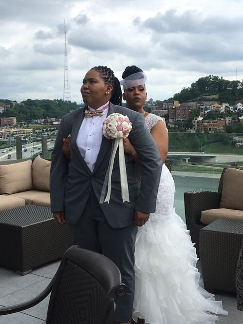 beautiful Lesbian wedding photo #lesbianwedding #lovewins #rooftopphoto #dapperbride Dapper Bride, Queer Women, Rainbow Aesthetic, Lesbian Wedding, Gay Wedding, Event Ideas, Big Wedding, African Wedding, Black Wedding