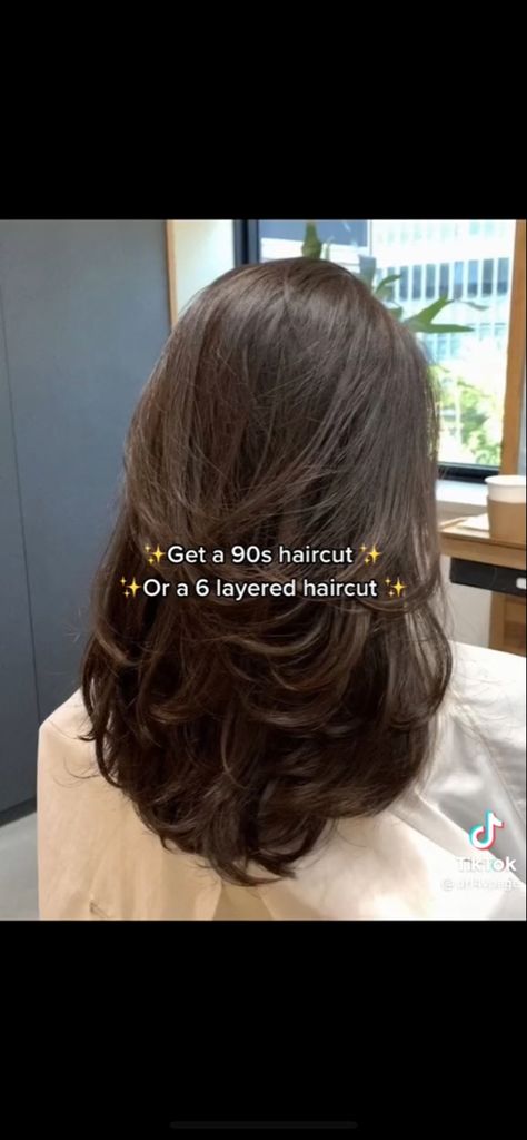 Haircut Idea Medium Length, Layered Middle Length 90's Haircut, Medium U Haircut, 90s Haircuts Medium Hair, Layered Puffy Hair, Medium Length Hair With 90s Layers, Middle Hair Layers, Shoulder Length Hair With Volume Layered Haircuts, Medium Length Hair 90s Layers