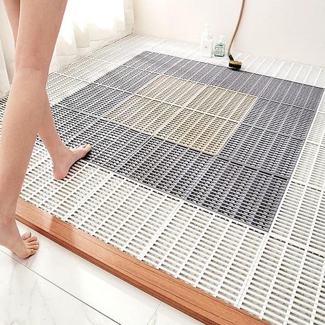 Listing Date:03/27/2023 Bathtub Mats, Bilik Air, Rectangular Bathroom, Bathroom Safety, Bathroom Size, Shower Mat, Bathtub Accessories, Bathroom Bath, Shower Stall