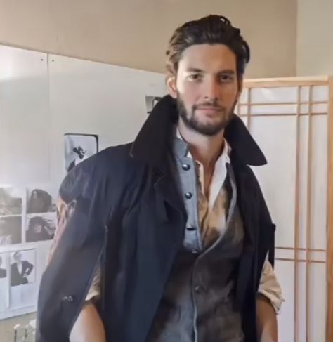 Coconut Shampoo And Conditioner, Owen Gray, Ben Barnes Sirius, Coconut Shampoo, The Darkling, Ben Barnes, Body Scrubs, Sirius Black, Ever After High