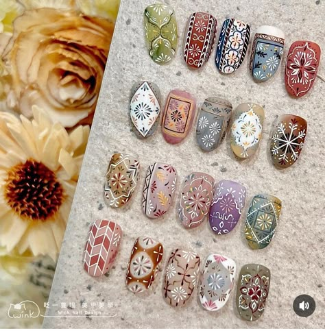 South Asian Nail Art, Arabic Nails Design, Arabic Nails, Japan Nails Design, Morocco Nails, Moroccan Nails, Arab Nails, Spanish Tile Nails, Indian Nail Art