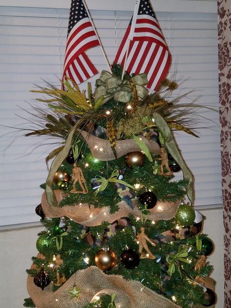 Army Camo Christmas Tree Camouflage Christmas Tree Ideas, Army Christmas Tree, Army Christmas Tree Ideas, Themed Christmas Tree Ideas, Christmas Tree Creative, Marine Christmas, Patriotic Christmas Tree, Camo Christmas, Army Christmas