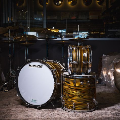 Who's got the best wraps in the biz? We think this Yellow Strata wrap from Ludwig is a strong contender!  . . . . #drumlove #drumsdaily #instadrum #ludwigdrums #strata #snaredrumfreakz Best Drums, Ludwig Drums, Pearl Drums, Drum Sets, Best Wraps, John Bonham, Drum Accessories, Percussion Instruments, Drum Kits