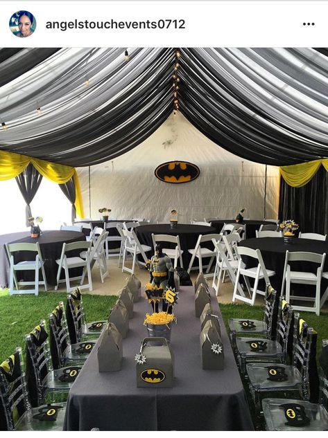 Outdoor Batman Birthday Party, Batman Sweet 16, Batman 1st Birthday Party, Gotham City Aesthetic, Batman Nails, Batman Party Decorations, Batman Themed Birthday Party, 3 Rd Birthday, Batman Gotham City