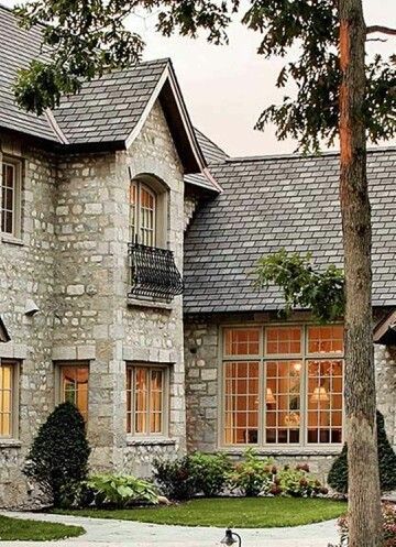 Exterior Stone Wall Design, Wall House Design, Exterior Balcony, Juliette Balcony, Stone Exterior Houses, Wall Design Ideas, Farmhouse Fresh, Stone Wall Design, European Cottage