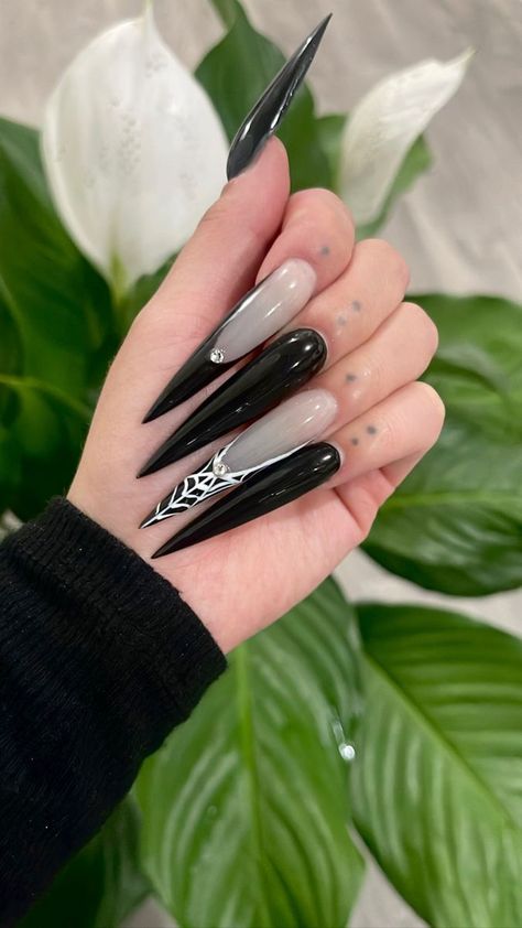 nails Long Black Pointy Nails, Spiderweb Stilleto Nails, Gothic Baddie Nails, Long Gothic Nails, Xxxl Stiletto Nails, Baddie Nails Stiletto, Long Goth Nails, Black Stilleto Nails Designs, Long Black Stiletto Nails