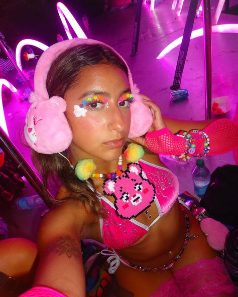 care bears at edc 💓💜💓 It truly was a magical experience, one of the biggest reminders to always spread love :’) Sleeping Beauty Rave Outfit, Carebear Rave Outfit, Teddy Bear Rave Outfit, Care Bear Rave Outfit, Escape Rave Outfits, Escape Rave, Hard Summer Outfit, Rave Barbie, Whomp Whomp