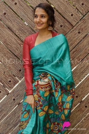 Bengali Sari, Chiffon Blouses Designs, House Of Ayana, Pattern Blouses, Boat Neck Blouse Design, Cotton Blouse Design, Pattu Saree Blouse Designs, Saree Blouse Neck Designs, Silk Saree Blouse Designs