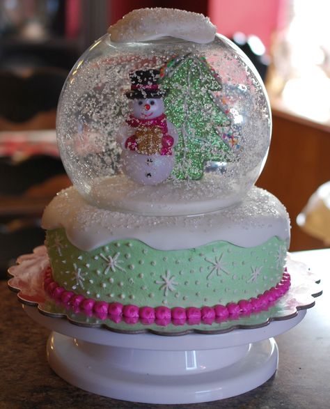 Snow Globe Cake on Cake Central Snow Globe Cake, Globe Cake, Shaped Cakes, Christmas Themed Cake, Inside Cake, White Chocolate Cake, Christmas Cake Designs, Christmas Cake Decorations, Xmas Cake