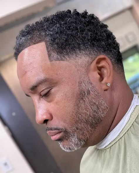 Salt and Pepper Cut for Natural Black Hair Black Males Hairstyles, Grey Hair Black Man, Senior Hairstyles, Salt And Pepper Hair Color, Pepper Hair Color, Faded Beard, Fine Haircuts, Salt And Pepper Beard, Grey Hairstyle