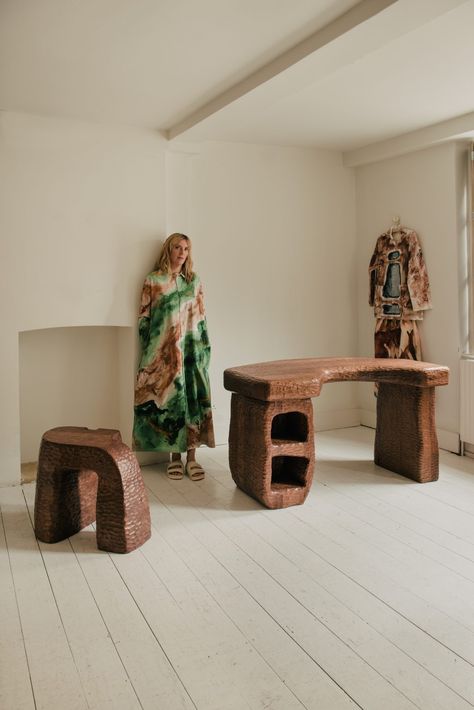 7 Questions for British Designer Faye Toogood on Her Signature 'Assemblages' and Finding What We Cannot See | Artnet News Barbara Hepworth Sculpture, Roly Poly Chair, Faye Toogood, Mache Art, Traditional Sculptures, Chatsworth House, Sculptural Object, Lost And Found, Wood Polish