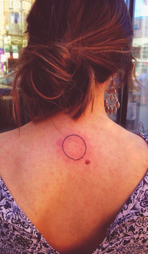 An imperfect circle: Everything looks perfect from far away, but if you look close enough you'll find otherwise. By placing an imperfect circle on my back, I am letting go of the past and putting it behind me. I am accepting whoever I may come to be, regardless of the mistakes I will inevitably make. I am imperfect, and that is okay.  #tattoo #circle #imperfect #tat #placement Round Tattoo Placement For Women, Circle Tattoo Placement Ideas, Imperfect Circle Tattoo, Small Circle Tattoo, Circular Tattoo Placement, Circle Tattoos For Women, Circle Tattoo Placement, Zipper Tattoo, Round Tattoo