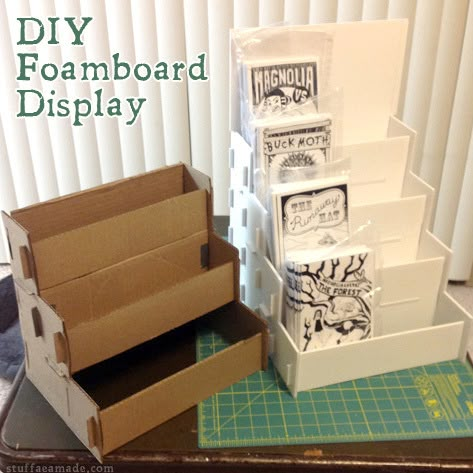 stuff AEA made! — DIY Display! Diy Artist Alley Display, Diy Print Display, Artist Alley Display Diy, Comic Con Artist Alley, Tabling Ideas, Artist Alley Display Ideas, Artist Alley Table, Artist Alley Display, Art Fair Display