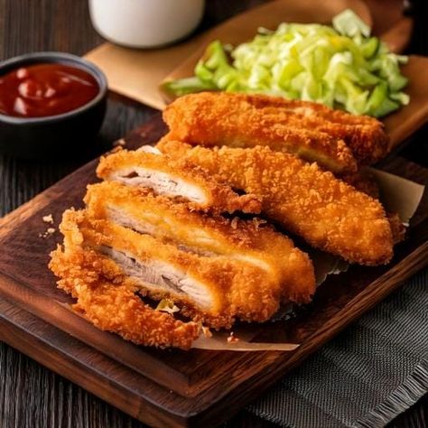 Chicken Katsu Recipe: Crispy Japanese Fried Chicken Baked Katsu Chicken, Chicken Katsu Recipe, Easy Chicken Katsu Recipe, Chicken Katsu, Easy Katsu Chicken, How To Make Katsu Chicken, Healthy Katsu Chicken, Sausage Breakfast Pizza Recipe, Chicken Katsu Recipes