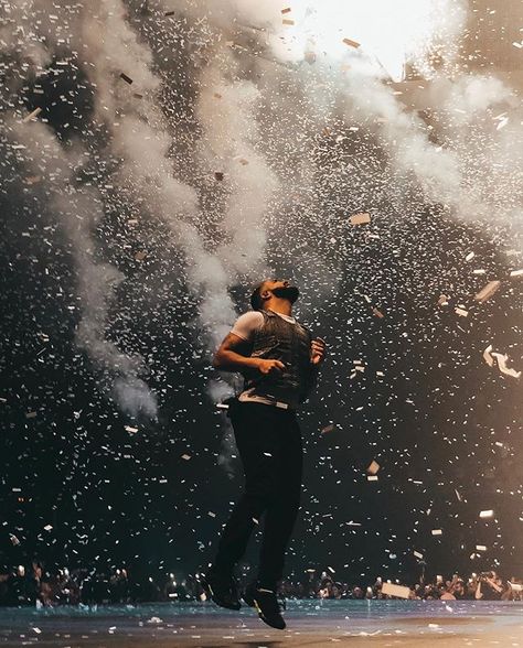 Drake Concert Tickets, Drake Tickets, Scorpions Concert, Drake Live, Drake Playlist, Drake Iphone Wallpaper, Drake Scorpion, Drake Rapper, Drake Concert