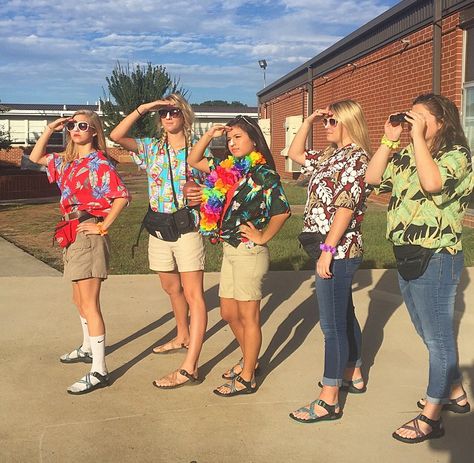 Tacky tourist day for homecoming week Tourist Tuesday Spirit Week, Cute Character Day Spirit Week, Vacation Spirit Week Outfit, Cute Tourist Outfits Spirit Week, Tack Tourist Outfit Spirit Week, Beach Themed Spirit Week, Tourists Outfits Spirit Week, Tacky Tourist Outfit Teacher, Fancy Day Spirit Week