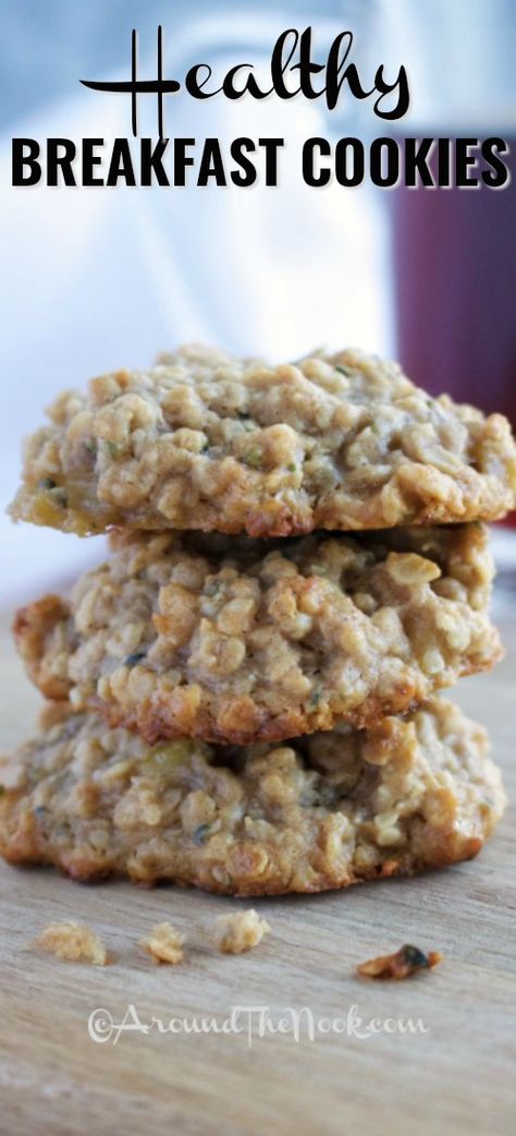 Healthy Breakfast Cookies are a great way to begin your day and are packed with the goodness of bananas, peanut butter, honey, rolled oats, coconut flakes, ground flax, chia seeds and hemp hearts. #aroundthenook #healthybreakfastcookies #breakfastcookie #easybreakfast #grabngobreakfast #easysnack #hemphearts #groundflax #chiaseeds Peanut Butter Breakfast Cookies, Chia Breakfast, Peanut Butter Breakfast, Breakfast Cookies Healthy, Healthy Food Habits, Healthy Food Menu, Food Advice, Peanut Butter Roll, Butter Honey