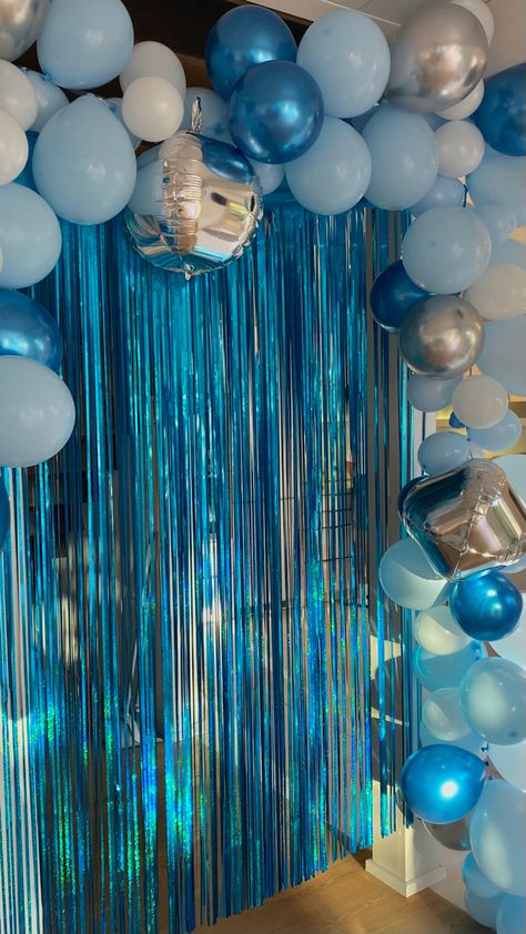 Mamma Mia Birthday Decoration, Blue Decoration Birthday, Birthday Blue Theme Decoration, Blue Themed Bday Party, Mamma Mia Inspired Birthday Party, Blue White Birthday Theme, Mamma Mia Theme Birthday, Mamma Mia Themed Sweet 16, Blue 13th Birthday Party Ideas