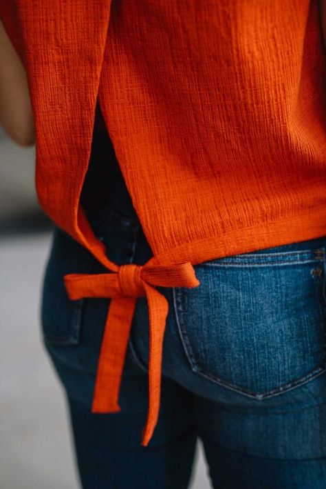 The Bow Back Top That's Making A Come Back | My Style Vita Sukienki Maksi, Bow Back Top, Red Espadrilles, Nordstrom Sale, Madewell Top, Bow Back, White Dress Summer, Sewing Clothes, Sewing Inspiration