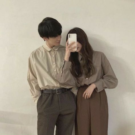 Couple Aesthetic Outfits, Couple Outfits Matching, Korean Couple Photoshoot, Couple Outfit Ideas, Boyfriend Outfit, Couple Fits, Cute Couple Outfits, Style Korea, Future Outfit