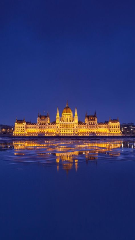 Hungry Budapest, Budapest Aesthetic, Austria Hungary, City Landscape, Budapest Hungary, Travel Bugs, Capital City, Planet Earth, Awe Inspiring