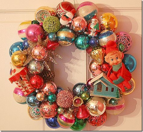 Make your own vintage Christmas ornament wreath: Vintage Ornament Wreath, Retro Christmas Decorations, Christmas Ornament Wreath, Christmas Wreaths To Make, Colorful Christmas, Primitive Christmas, Noel Christmas, Merry Little Christmas, Vintage Christmas Ornaments