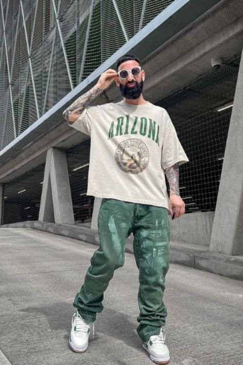 Pine Green Outfit, Sb Outfits, Green Jeans Outfit, Cool Street Style, Baggy Fashion, Styling Jordans, Jeans Outfit Men, Drippy Outfit, Hypebeast Style