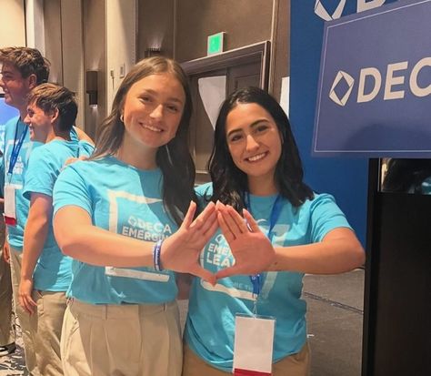 Shoutout to all our amazing chapter & association leaders who attended #DECAELS 🥳 We’re excited to see how you #BeTheOne that makes a difference in our members’ experiences ✨💙 Deca Club, Junior Year, Shout Out, Quick Saves, Instagram