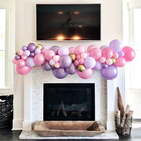 Mantle Party Decor, Birthday Party Mantle Decor, Balloon Arch Mantle, Balloon Arch On Mantle, Balloon Garland On Fireplace Mantle, Balloons On Mantle, Balloon Garland Fireplace Mantle, Mantel Balloon Garland, Balloon Garland On Mantle