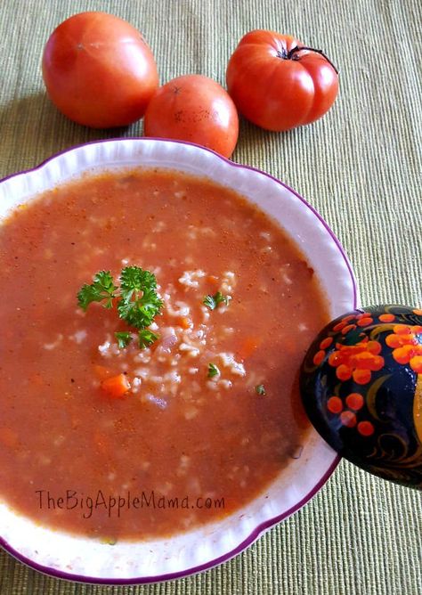 delicious-tomato-rice-soup Russian Borscht, Tomato Rice Soup, Daily Yum, Borscht Recipe, Borscht Soup, Rice Soup Recipes, Tomato Rice, Broccoli Cheddar Soup, Cheddar Soup