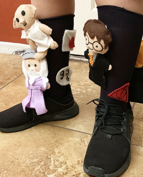 Crazy Socks Day At School For Boys, Chef Party, Boys Wear, Crazy Socks, Harry Potter Characters, Draco Malfoy, Hermione, Disney Wallpaper, Harry Potter