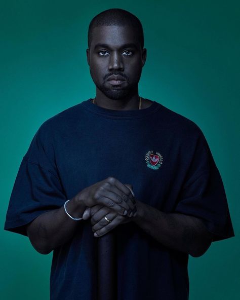 DONDA TIMES on Instagram: “Kanye for @SurfaceMag by Albert Watson (2016) 🌊” Kanye West Face, Kanye West Portrait, Albert Watson, Kanye West Outfits, Yeezy Outfit, Hip Hop Lyrics, Donald Glover, Corte De Cabelo Masculino, T Shorts