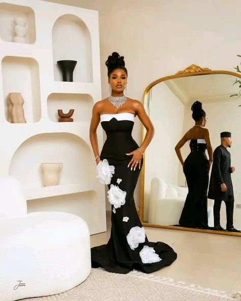 Black Classy Dinner Dress, Black Dinner Gowns Nigerian, Sneaker Ball Outfit Ideas Formal, Black And White Dinner Outfit, All Black Wedding Guest Attire, Long Dinner Gown Styles, Dinner Dress Classy Evening, Black Dinner Dress Classy, Dinner Gowns Nigerian