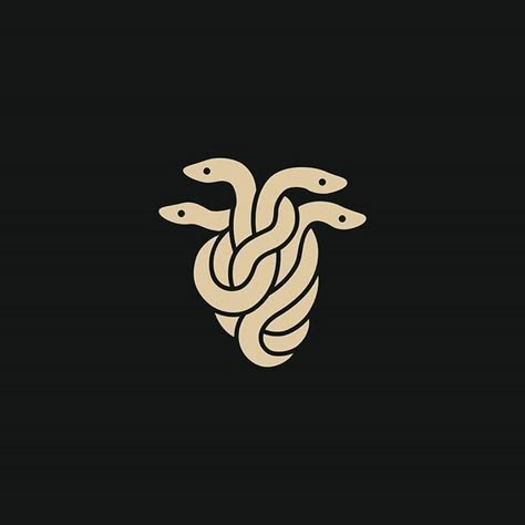 Tattoo Gato, Graphisches Design, Medusa Tattoo, Flash Art, Logo Maker, Free Logo, Logo Inspiration, Linocut, Snakes